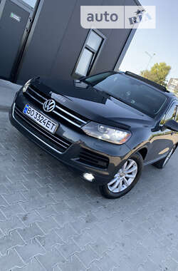 Внедорожник / Кроссовер Volkswagen Touareg 2011 в Тернополе