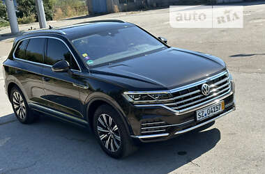 Внедорожник / Кроссовер Volkswagen Touareg 2018 в Бердичеве