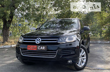 Внедорожник / Кроссовер Volkswagen Touareg 2014 в Киеве