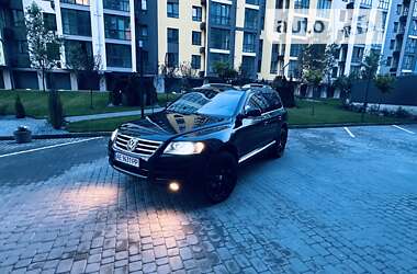 Внедорожник / Кроссовер Volkswagen Touareg 2007 в Днепре