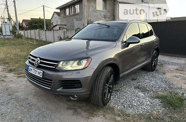 Позашляховик / Кросовер Volkswagen Touareg 2012 в Житомирі