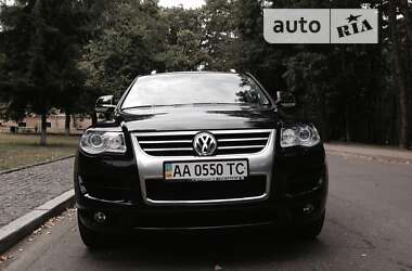 Позашляховик / Кросовер Volkswagen Touareg 2007 в Києві