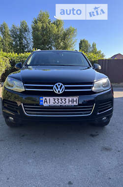 Внедорожник / Кроссовер Volkswagen Touareg 2011 в Киеве