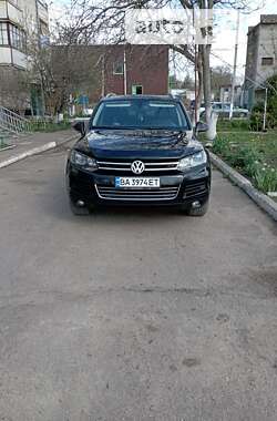 Внедорожник / Кроссовер Volkswagen Touareg 2010 в Еланце