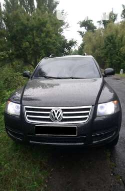 Внедорожник / Кроссовер Volkswagen Touareg 2004 в Киеве