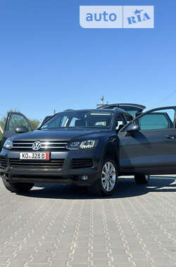 Позашляховик / Кросовер Volkswagen Touareg 2013 в Луцьку