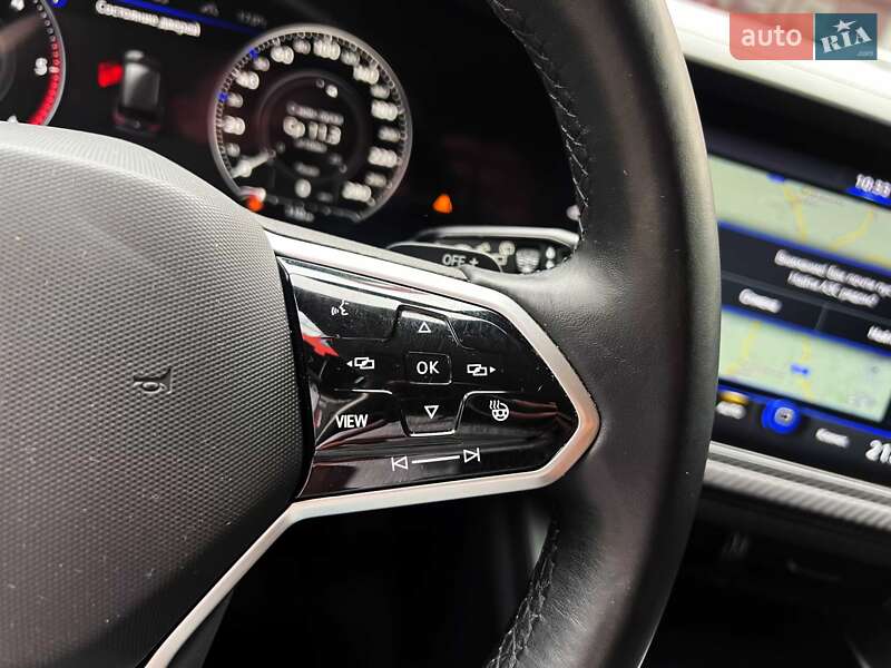 Позашляховик / Кросовер Volkswagen Touareg 2020 в Львові