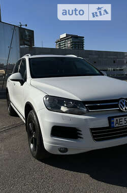 Позашляховик / Кросовер Volkswagen Touareg 2012 в Дніпрі