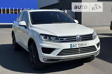 Позашляховик / Кросовер Volkswagen Touareg 2015 в Іршаві