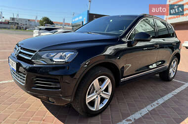 Внедорожник / Кроссовер Volkswagen Touareg 2014 в Одессе