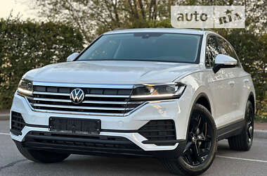 Внедорожник / Кроссовер Volkswagen Touareg 2024 в Киеве