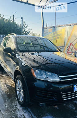 Позашляховик / Кросовер Volkswagen Touareg 2011 в Полтаві