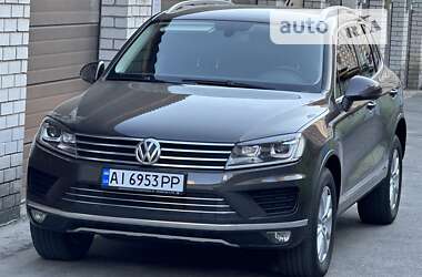 Внедорожник / Кроссовер Volkswagen Touareg 2016 в Киеве