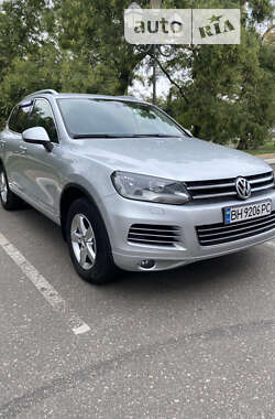 Внедорожник / Кроссовер Volkswagen Touareg 2011 в Одессе