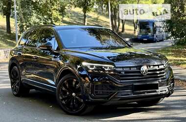 Внедорожник / Кроссовер Volkswagen Touareg 2023 в Киеве