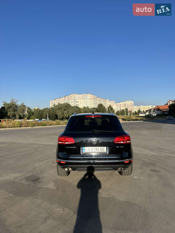 Внедорожник / Кроссовер Volkswagen Touareg 2017 в Киеве
