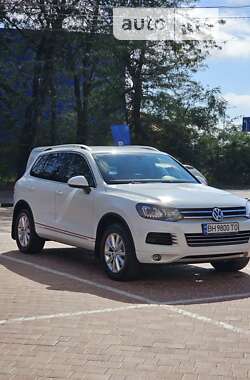 Внедорожник / Кроссовер Volkswagen Touareg 2012 в Одессе