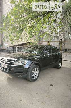 Внедорожник / Кроссовер Volkswagen Touareg 2012 в Запорожье