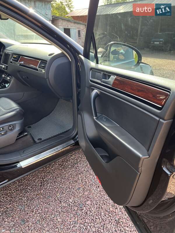 Позашляховик / Кросовер Volkswagen Touareg 2016 в Овручі фото 13 Позашляховик / Кросовер Volkswagen Touareg 2016 в Овручі