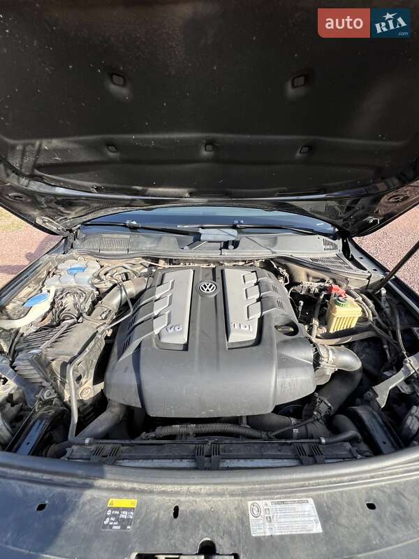 Позашляховик / Кросовер Volkswagen Touareg 2016 в Овручі фото 20 Позашляховик / Кросовер Volkswagen Touareg 2016 в Овручі