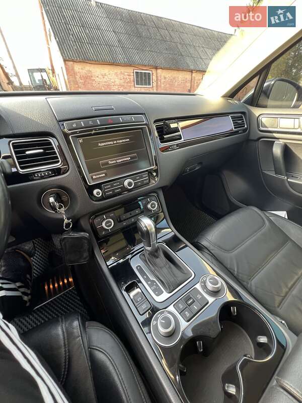 Позашляховик / Кросовер Volkswagen Touareg 2016 в Овручі фото 25 Позашляховик / Кросовер Volkswagen Touareg 2016 в Овручі