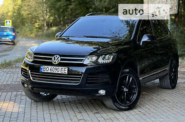 Внедорожник / Кроссовер Volkswagen Touareg 2013 в Тернополе