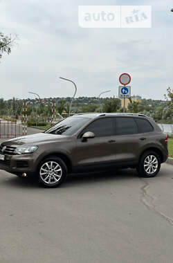 Позашляховик / Кросовер Volkswagen Touareg 2012 в Дніпрі