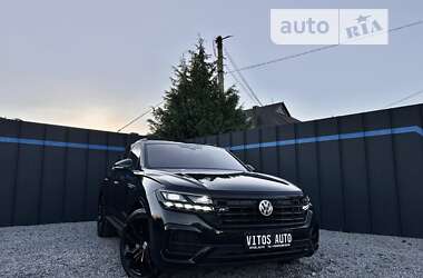 Позашляховик / Кросовер Volkswagen Touareg 2019 в Луцьку