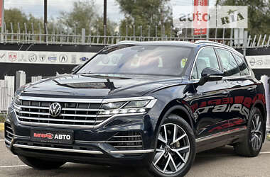 Внедорожник / Кроссовер Volkswagen Touareg 2020 в Киеве