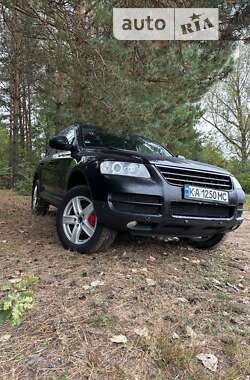 Внедорожник / Кроссовер Volkswagen Touareg 2005 в Харькове