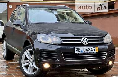 Позашляховик / Кросовер Volkswagen Touareg 2011 в Стрию