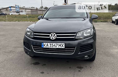 Внедорожник / Кроссовер Volkswagen Touareg 2012 в Киеве