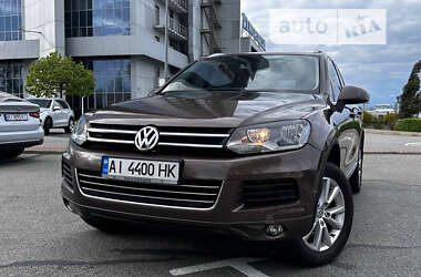 Позашляховик / Кросовер Volkswagen Touareg 2013 в Києві