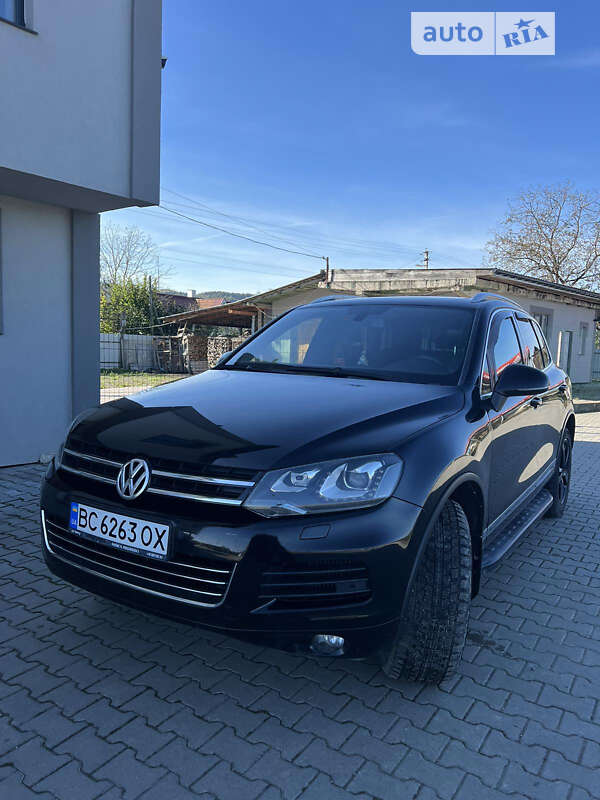 Внедорожник / Кроссовер Volkswagen Touareg 2010 в Самборе