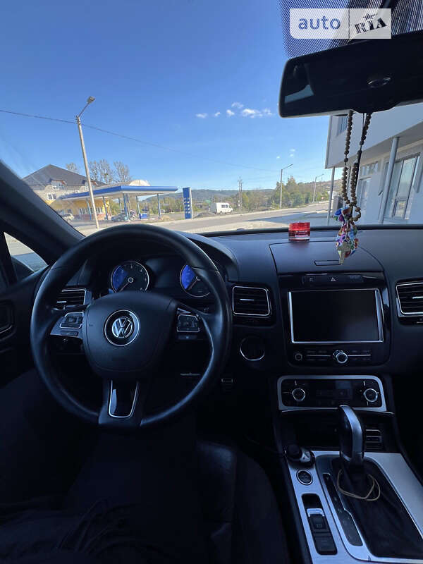 Внедорожник / Кроссовер Volkswagen Touareg 2010 в Самборе