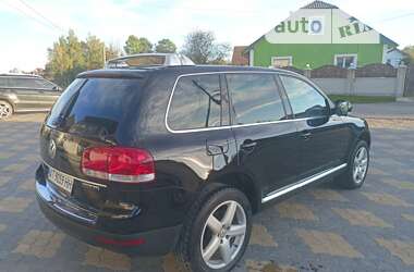 Позашляховик / Кросовер Volkswagen Touareg 2005 в 