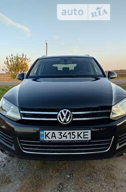 Внедорожник / Кроссовер Volkswagen Touareg 2012 в Березане