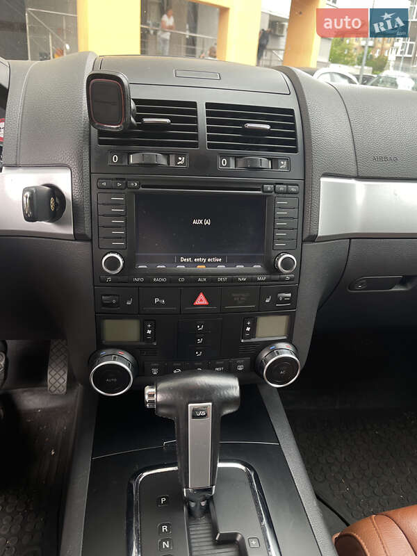 Внедорожник / Кроссовер Volkswagen Touareg 2007 в Киеве