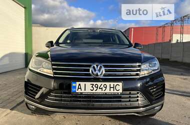 Внедорожник / Кроссовер Volkswagen Touareg 2017 в Барышевке