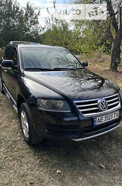 Внедорожник / Кроссовер Volkswagen Touareg 2006 в Днепре