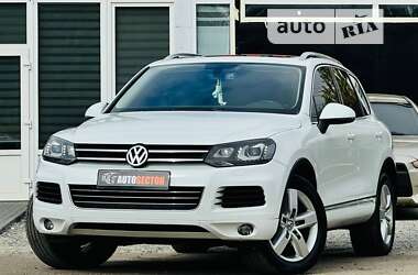 Внедорожник / Кроссовер Volkswagen Touareg 2013 в Харькове