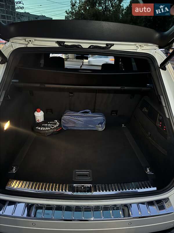 Внедорожник / Кроссовер Volkswagen Touareg 2011 в Киеве фото 22 Внедорожник / Кроссовер Volkswagen Touareg 2011 в Киеве
