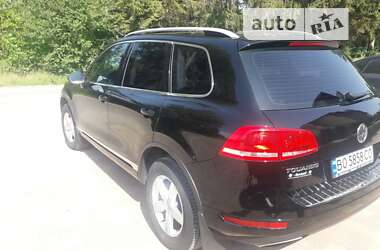 Внедорожник / Кроссовер Volkswagen Touareg 2013 в Тернополе