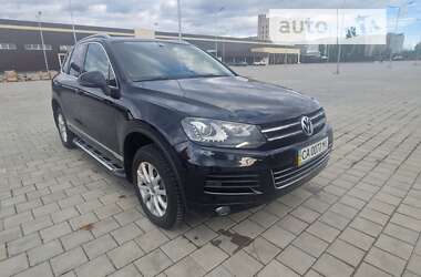 Внедорожник / Кроссовер Volkswagen Touareg 2011 в Черкассах