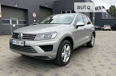 Внедорожник / Кроссовер Volkswagen Touareg 2016 в Киеве