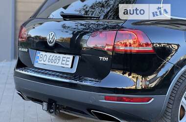 Внедорожник / Кроссовер Volkswagen Touareg 2014 в Тернополе