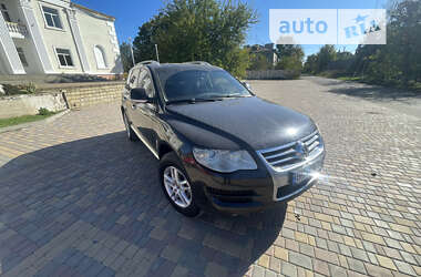 Внедорожник / Кроссовер Volkswagen Touareg 2008 в Староказачьем