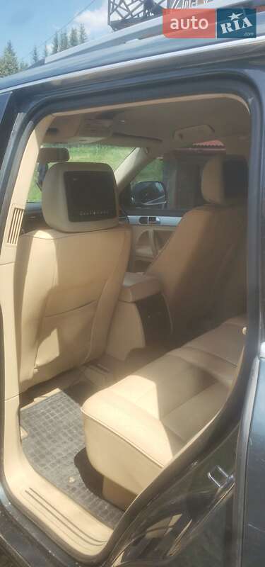 Позашляховик / Кросовер Volkswagen Touareg 2006 в Чернівцях