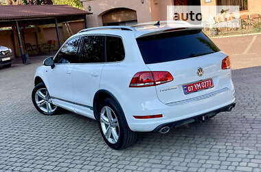 Позашляховик / Кросовер Volkswagen Touareg 2014 в Мукачевому