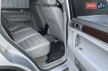 Позашляховик / Кросовер Volkswagen Touareg 2005 в Харкові